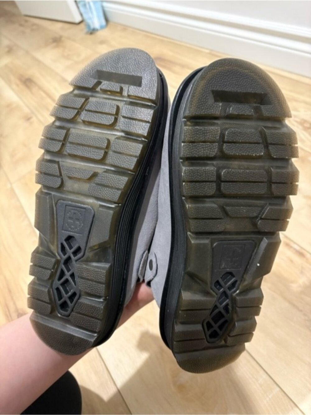 Dr. Martens Zebzag Mules Grey Suede - Picture 7 of 8